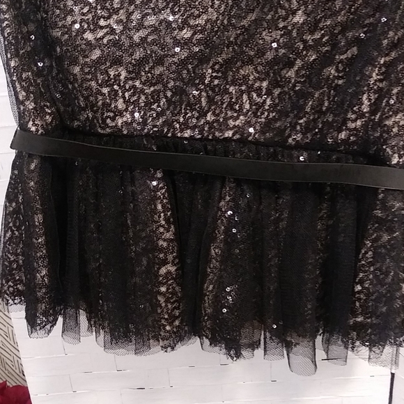 Top - Picture 6 of 8